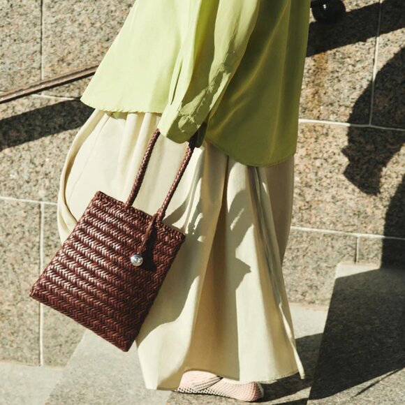 576. LIFFNER Flat Leather Basket Bag Dark Brown Silver Charm $395 NWOT - Picture 2 of 7